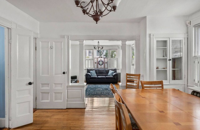 Beautiful West End Apartment