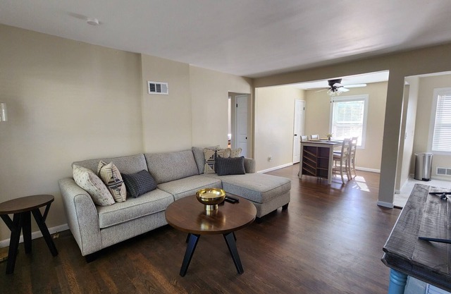 Beautifully Remodeled 2 Bed 1 Bath Fully Furnished Duplex