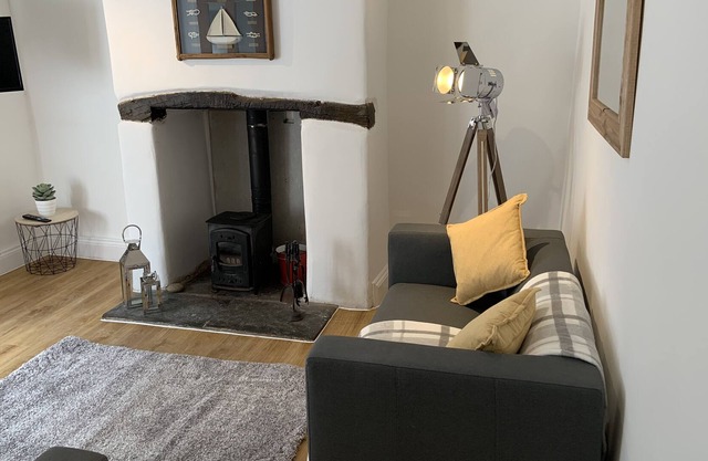 Bella Cottage - Cornwall - Sleeps 4