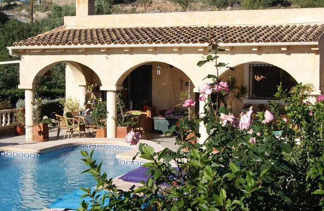 Acogedora casa de vacaciones con piscina