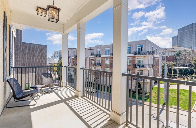 Belwood Manor-across From Parthenon-5 Min Broadway