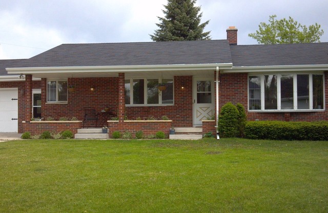 Elkhart Lake Home- 3 habitaciones, cerca del lago, golf y carreras.