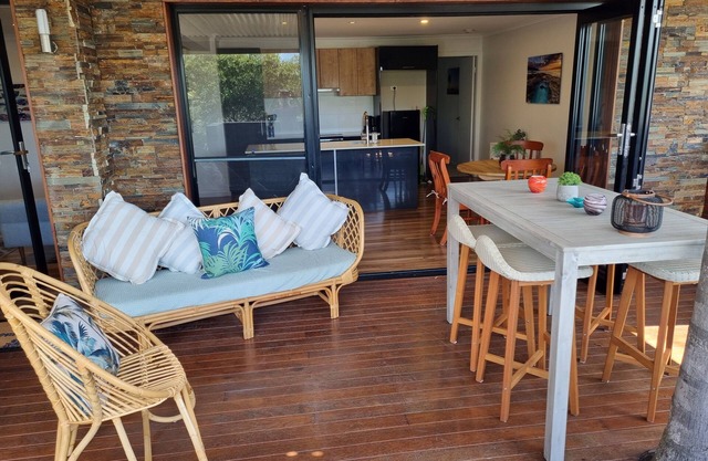 Bermagui Coastal Hideaway. Pet Friendly