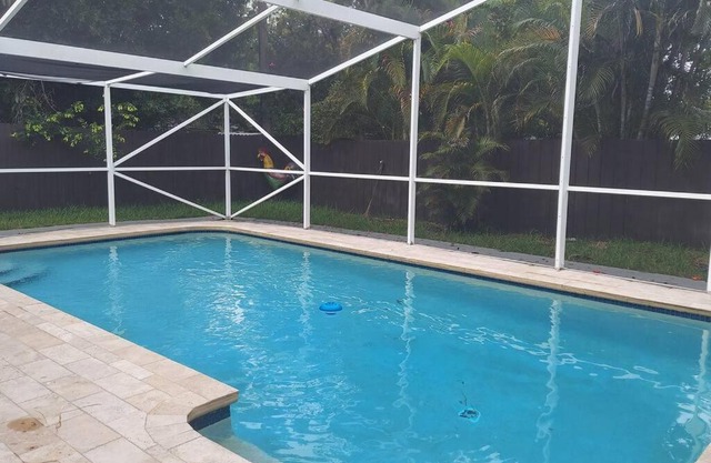 Best of Oakland Park, with heated enclosed pool