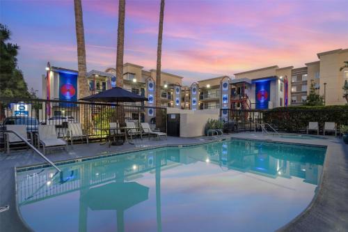 Best Western Courtesy Inn Hotel - Anaheim Resort at the Park