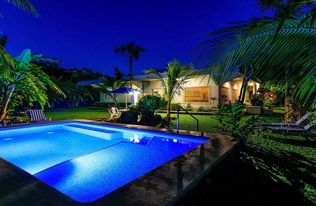 ¡GRANDE! Casa 3BR totalmente equipada, piscina, jardines y WiFi