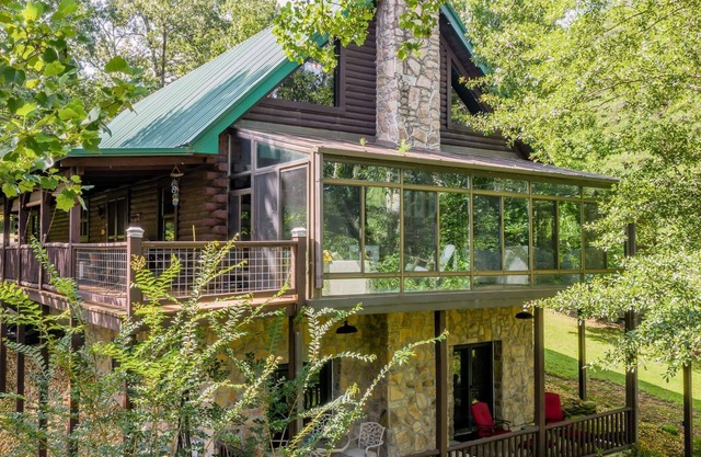 "Big Bend Retreat" - Gameroom with ping pong table, foosball, pool table, and video game machine!