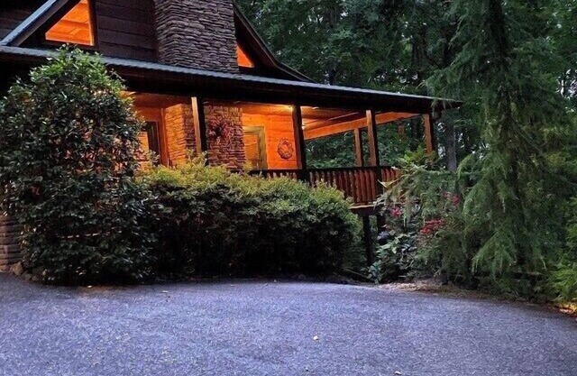Cabina Big Buck - Cerca de Brasstown Valley Resort