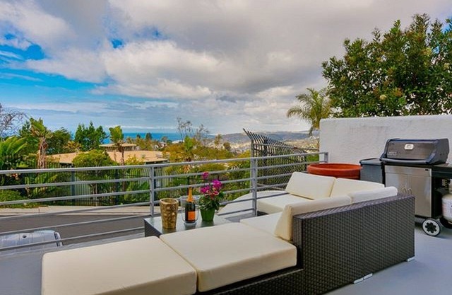 Techos tipo catedral descuento en Laguna Beach 5 BR 3. Costa Vistas 2600sqft Sleeps8