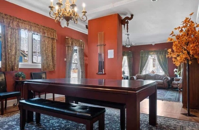 Mansión del gobernador para grupos grandes