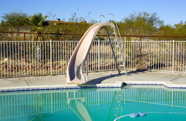 Big Ol 'Ranch House con piscina y granero