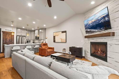 Black Rock Ridge 14442