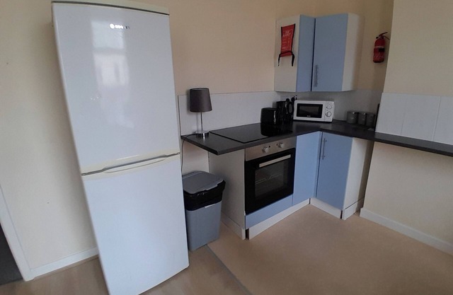 Blackpool - 2-beds - Sleeps 5 - Pet Friendly