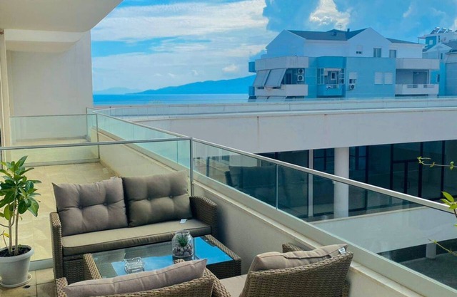 Bleu Saranda Apartment