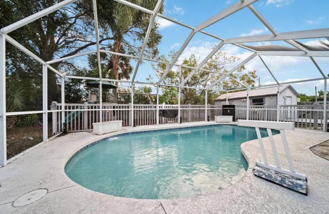 Bliss By The Bay* Heated Pool Home w/ Playground