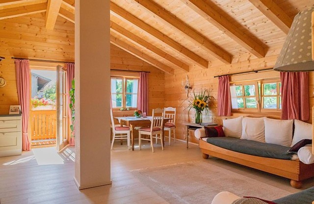 Cabaña de troncos Alchemilla, para 2 personas, 65 qm, 1 sep. Dormitorio, balcon