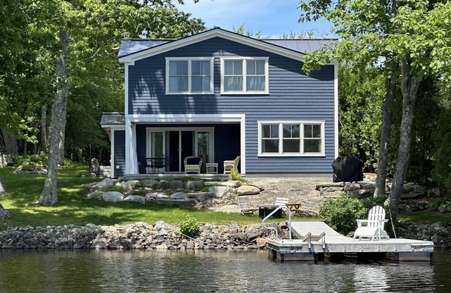 BLUE COTTAGE ON NORTON POND - Town of Lincolnville