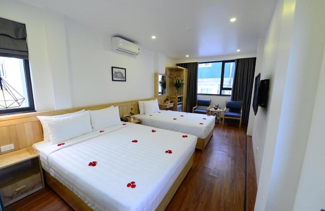 Blue Hanoi Inn Luxury Hotel