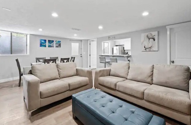 Blue Sky Oasis /Spacious & Cozy /Walkout Basement