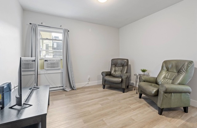 Bo's Bnbs Unit 2 Downtown Exeter