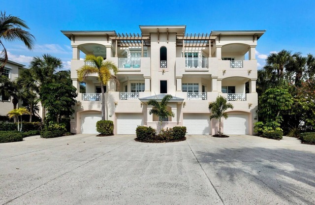 Boca Bay - 775-1 Harborside - 3 bed / 2 bath - Elevator - Sleeps 6 - Charlotte Harbor