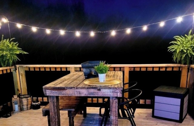 Boho Chic Retreat! Hot Tub+Fire Pit! Nearby Spruce Pine & Blue Ridge Parkway!