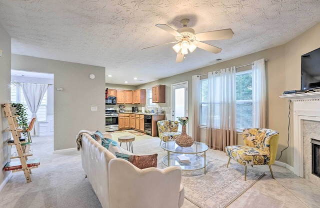 Boho Union City Home < 20 Mi to Dtwn Atlanta!