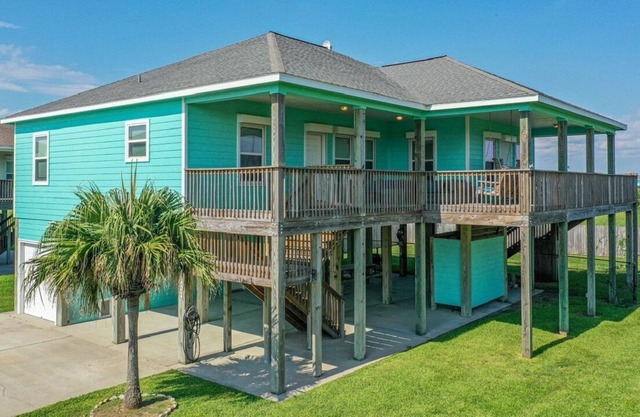 Bolivar Breeze 3 Bedroom Home by Redawning