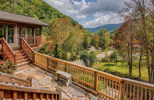 Reserve ahora para 2019 ~ Luxury Lodge ~ Creek & Mountain View