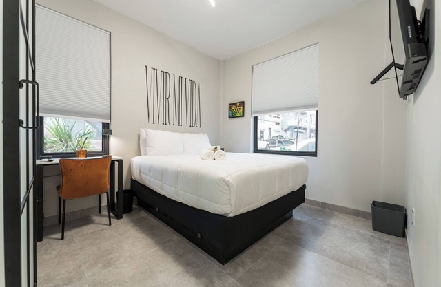 Boutique hotel of 1BR @ Miramar With Parking & AC - Marc Anthony