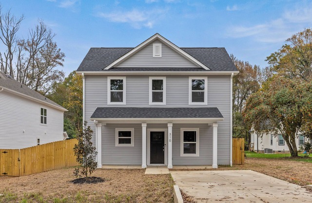 Brand New 3-bedroom house - Sleeps 10+ Comfortably, Convenient to Uptown