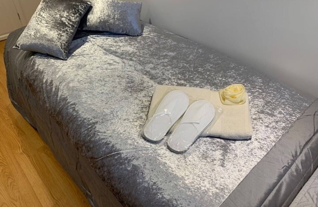 *BRAND NEW* Modern Studio Apartment