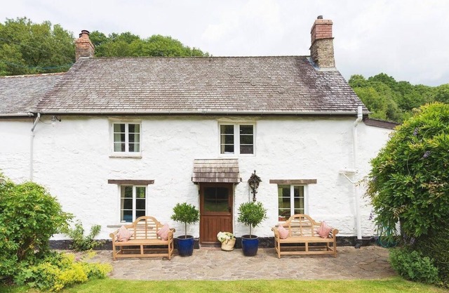 Bratton Mill Farmhouse - Capacidad 8 en 4 habitaciones