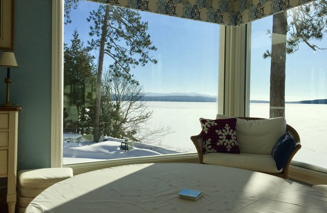 Impresionante vista a orillas del lago Vista del millón de dólares junto al lago en Quebec