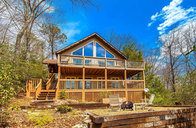 Retiro de montaña en Brevard - 3HAB / 2. 5BA - Senderismo / Golf / Lago / Acceso a la piscina