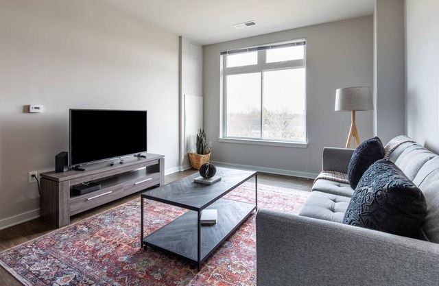 Bright 1BR in Reston Near Parks + Metro, Pets OK