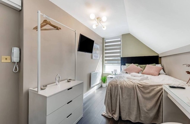 Bright and Cosy Studio - Excellent Location