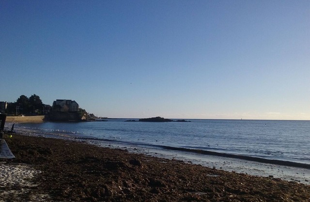 Apartamento luminoso y tranquilo en el campo, a 10 minutos de las playas.