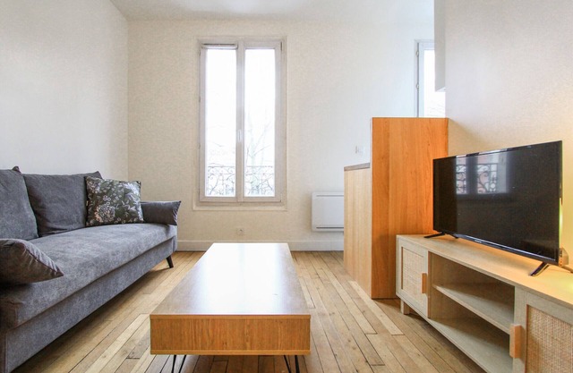 Bright Apt with Wi-Fi near Ivry Cinema