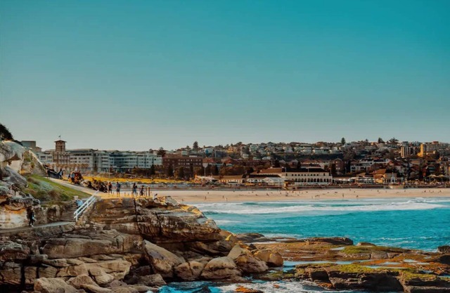 Bright Beachfront Studio With Terrace Aircon