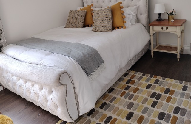 Bright Beautiful Double Room Available Beside Abbey Wood Station