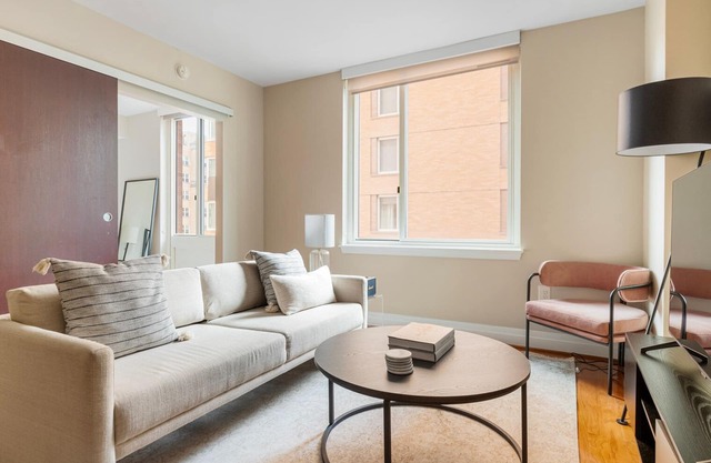 Bright Foggy Bottom 1BR w/ W/D, Pool & Gym, nr Georgetown, by Blueground