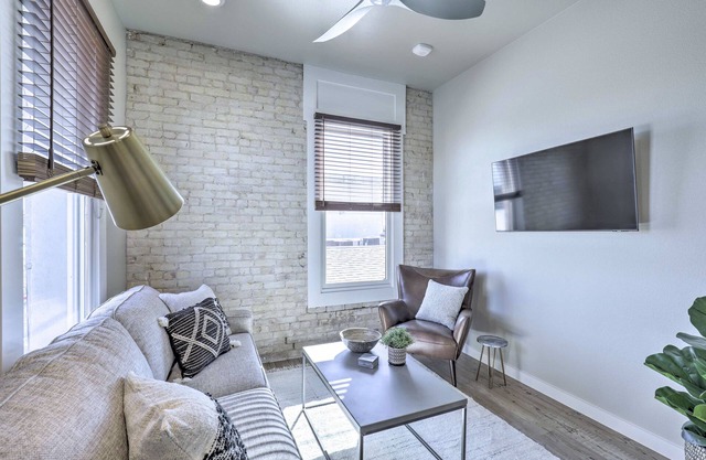 Bright San Marcos Apartment w/ Ideal Location