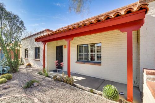 Bright Tucson Home with Patio By Rillito River Path!