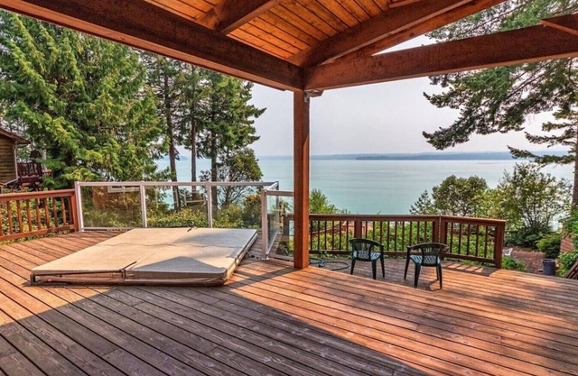 Relajante Waterfront Spa House en Hood Canal y cerca del Bosque Nacional Olímpico