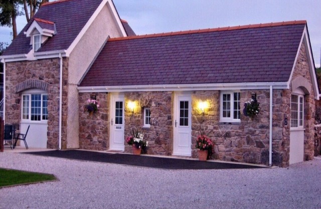 Bryn Awelon Bach Cottage