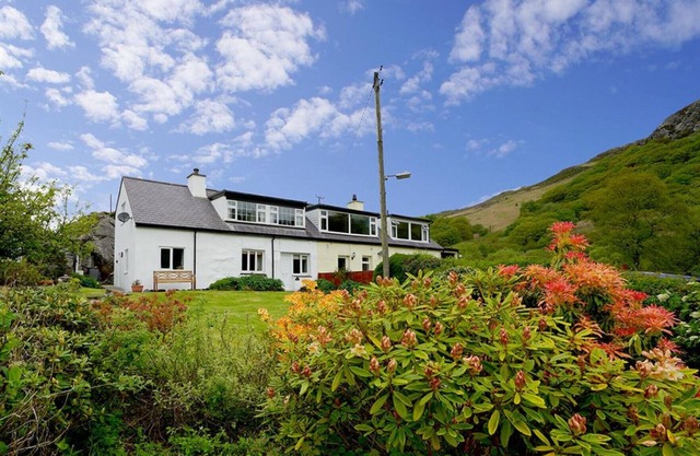 Bryn Llys Uchaf - Tres Habitaciones Casa Rural, Capacidad 5