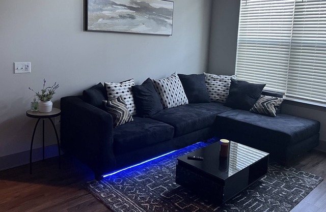 Buckhead Luxury 2bed 2bath Unit!!!