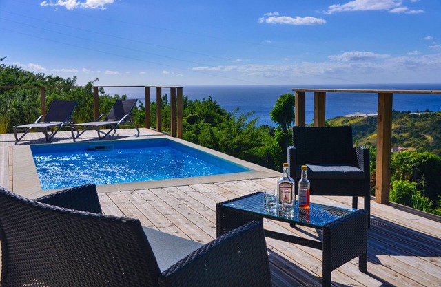 Bungalow con vistas al mar Piscina Le Carbet Martinica TI SUNSET