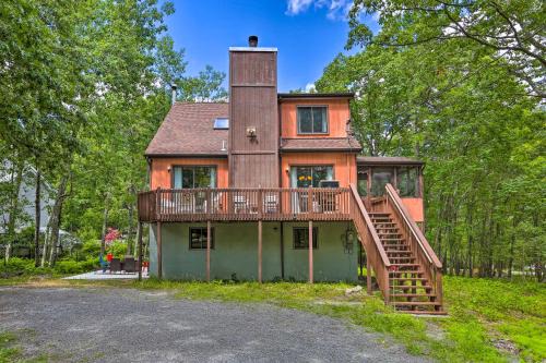 Bushkill House with Deck and Community Amenities!
